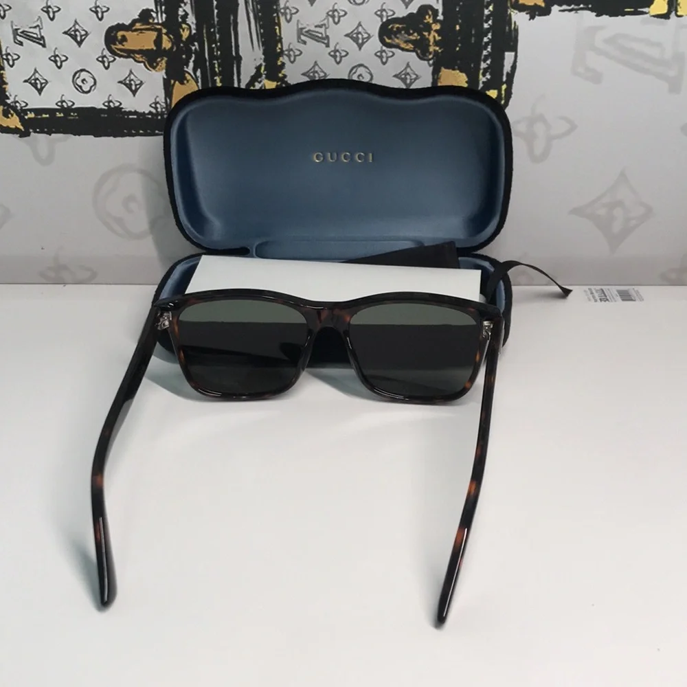 ✨ Brand New Gucci GG0746S 003 Sunglasses – Dark Havana with Green Lenses ✨